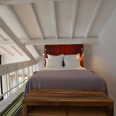 Quinta Do Ameal - Wine & Tourism Bed & Breakfast 5*